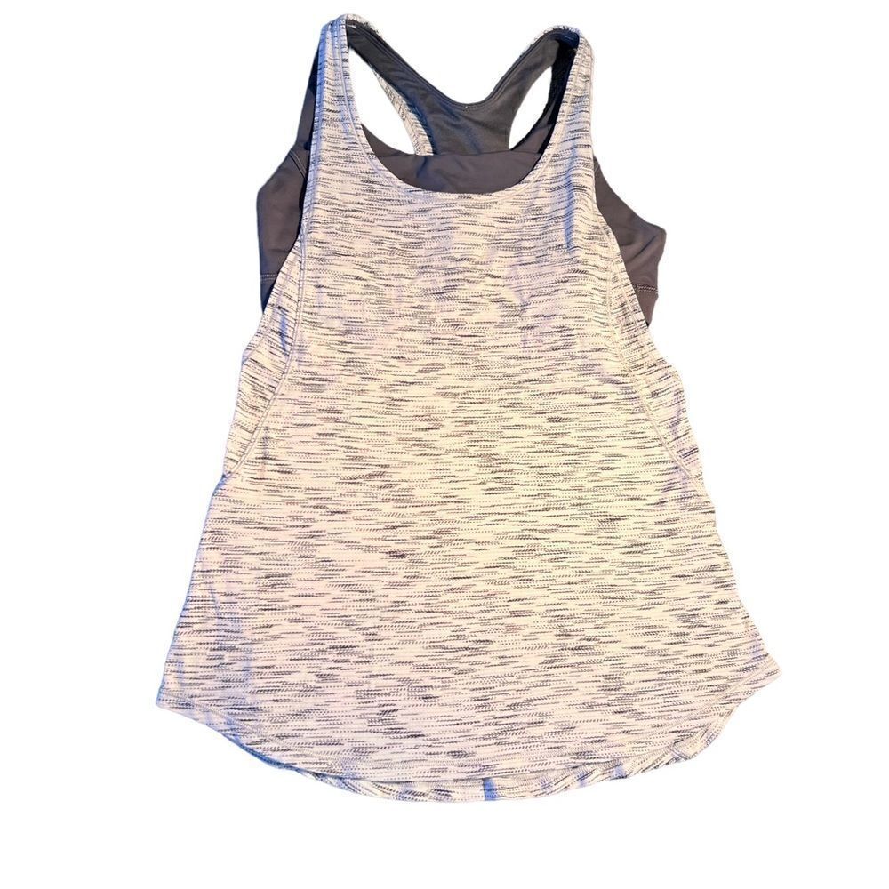 Needs to be redone Lululemon gray marled tank with built in gray bra 6